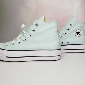 Converse Women's CTAS  Lift Hi Top Sneakers Size 8 Chance Of Rain #A06138F NWT